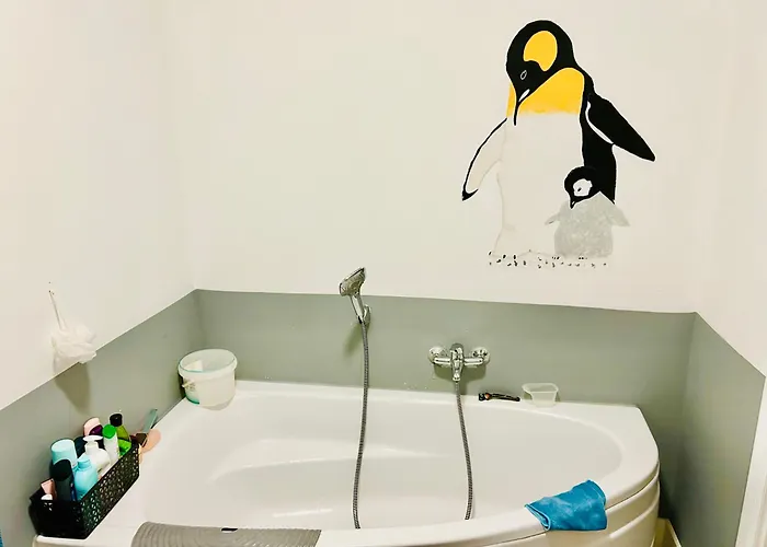 The Nest In - Family Friendly בית אירוח ליובן